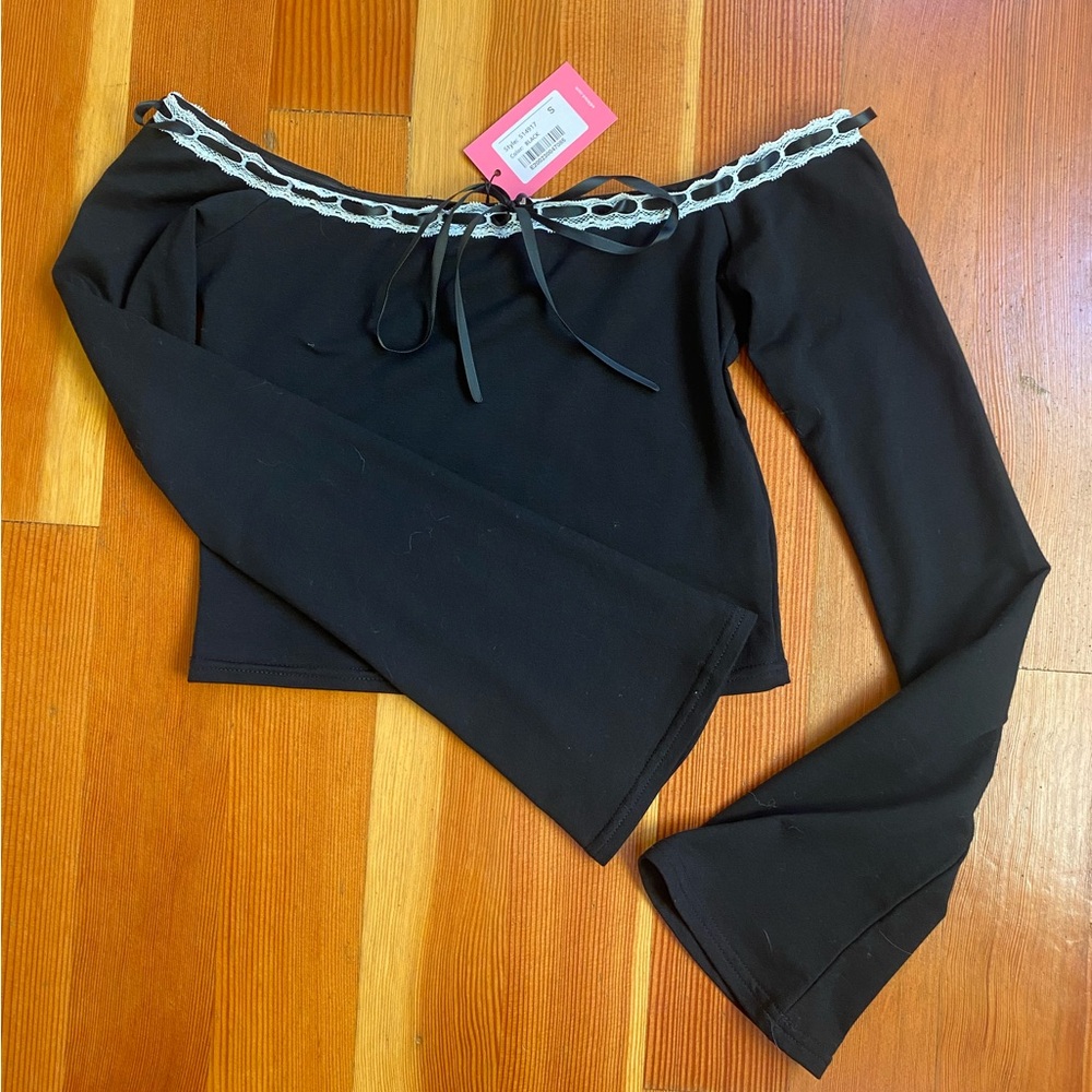 EDIKTED Seline Ribbon Trim Top